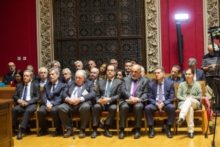 El acto contó con la asistencia de distintas autoridades judiciales como el Presidente del Tribunal Supremo, Francisco Marín, el expresidente del CGPJ, Carlos Lesmes, magistrados del Tribunal Supremo y los Presidentes de los Tribunales Superiores de Justicia de Asturias y Castilla León, Jesús Chamorro y José Luis Concepción (imagen: Universidad de Zaragoza)